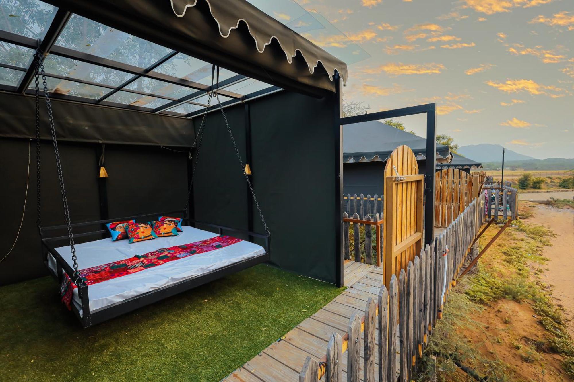 Foothill Pushkar Resort מראה חיצוני תמונה